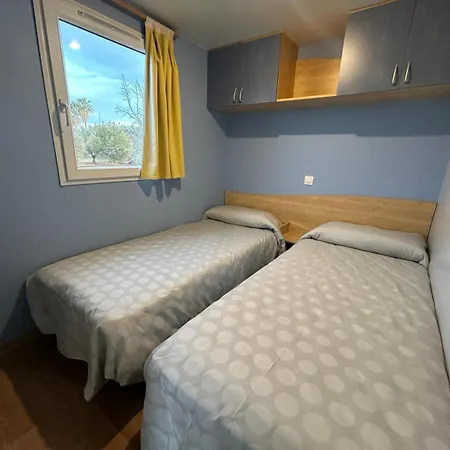 Levante Beach Mobilhome Cerca De La Playa Barrosa, Sostenible Y Autosuficiente Holiday home *